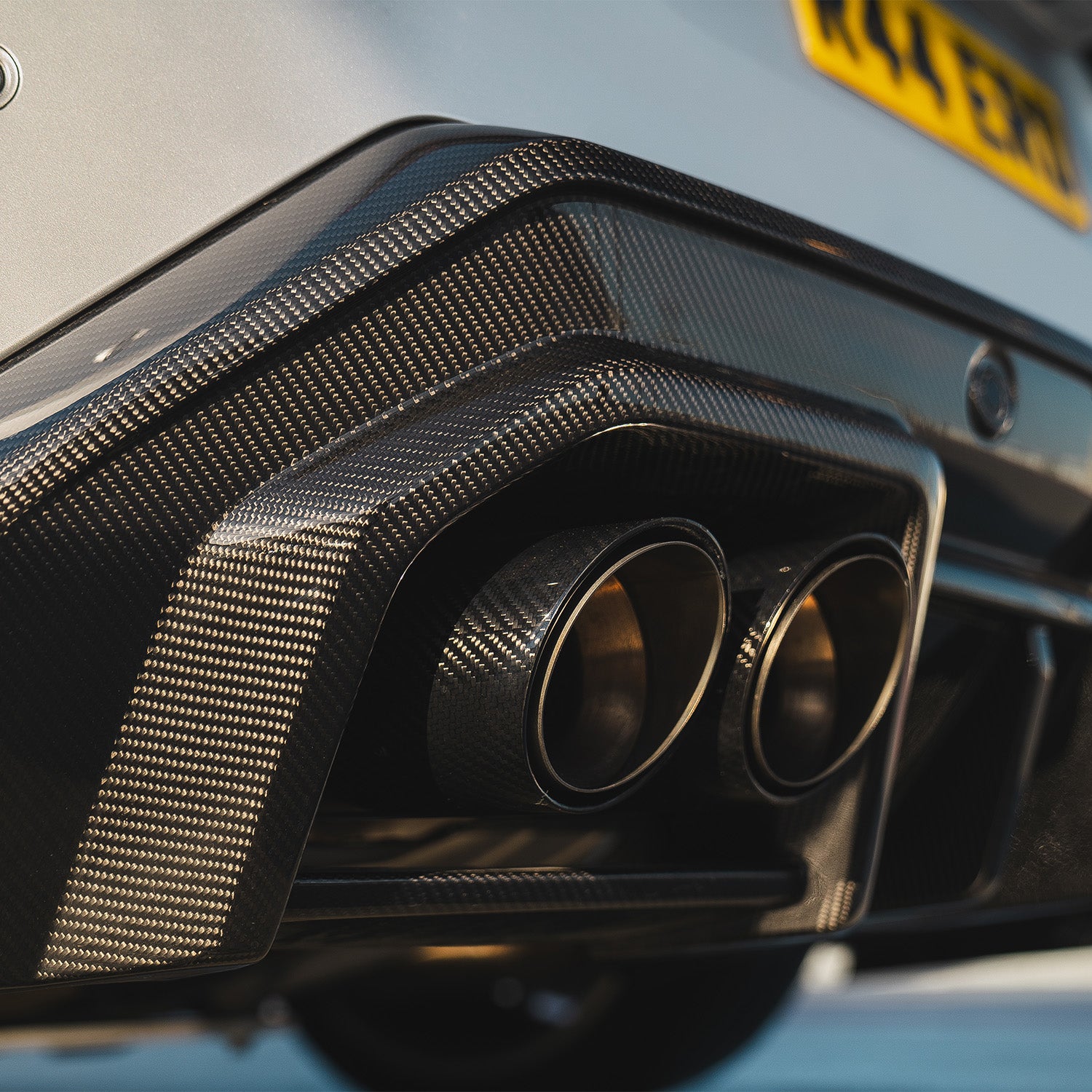 R44 BMW G90 & G99 M5 Carbon Fibre Exhaust Tips Set