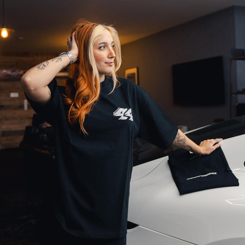 R44 Performance West Palm Beach Tee In Black Worn By Model