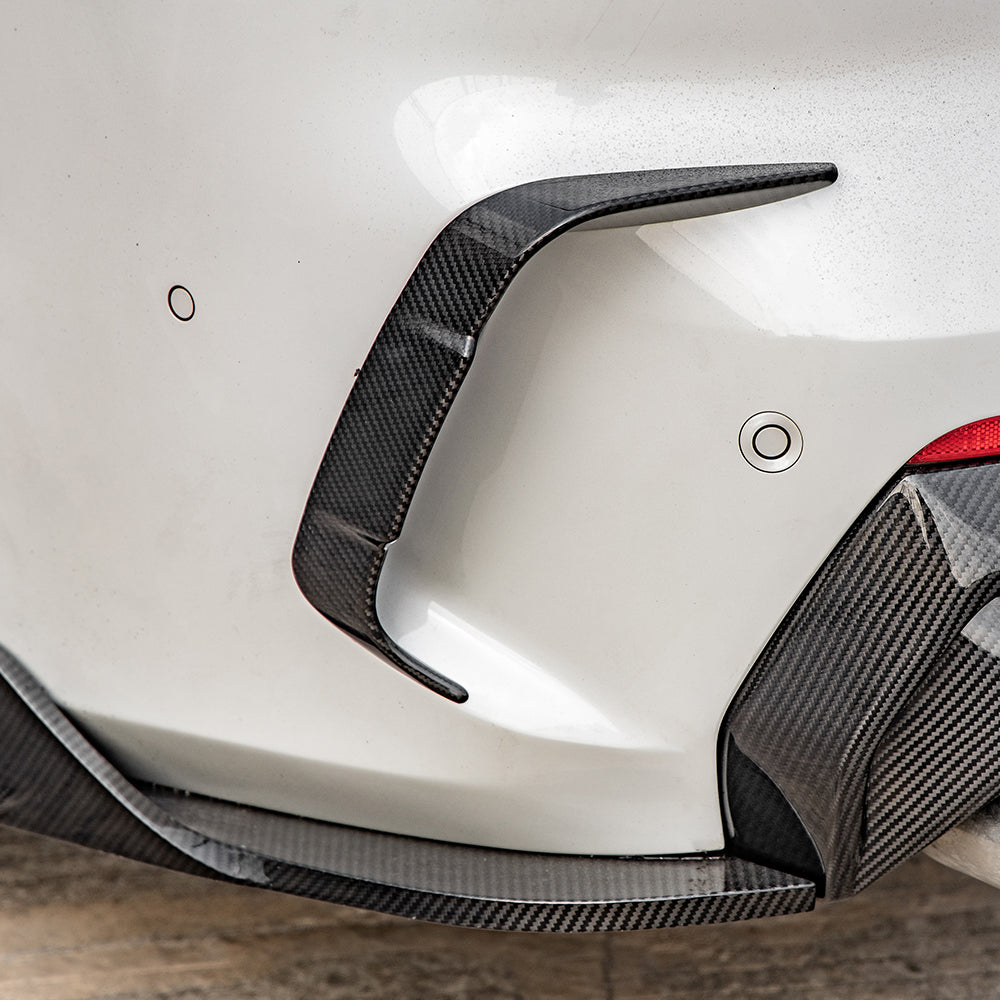 SooQoo BMW 4 Series G22 Front Bumper Insert In Gloss Carbon Fibre