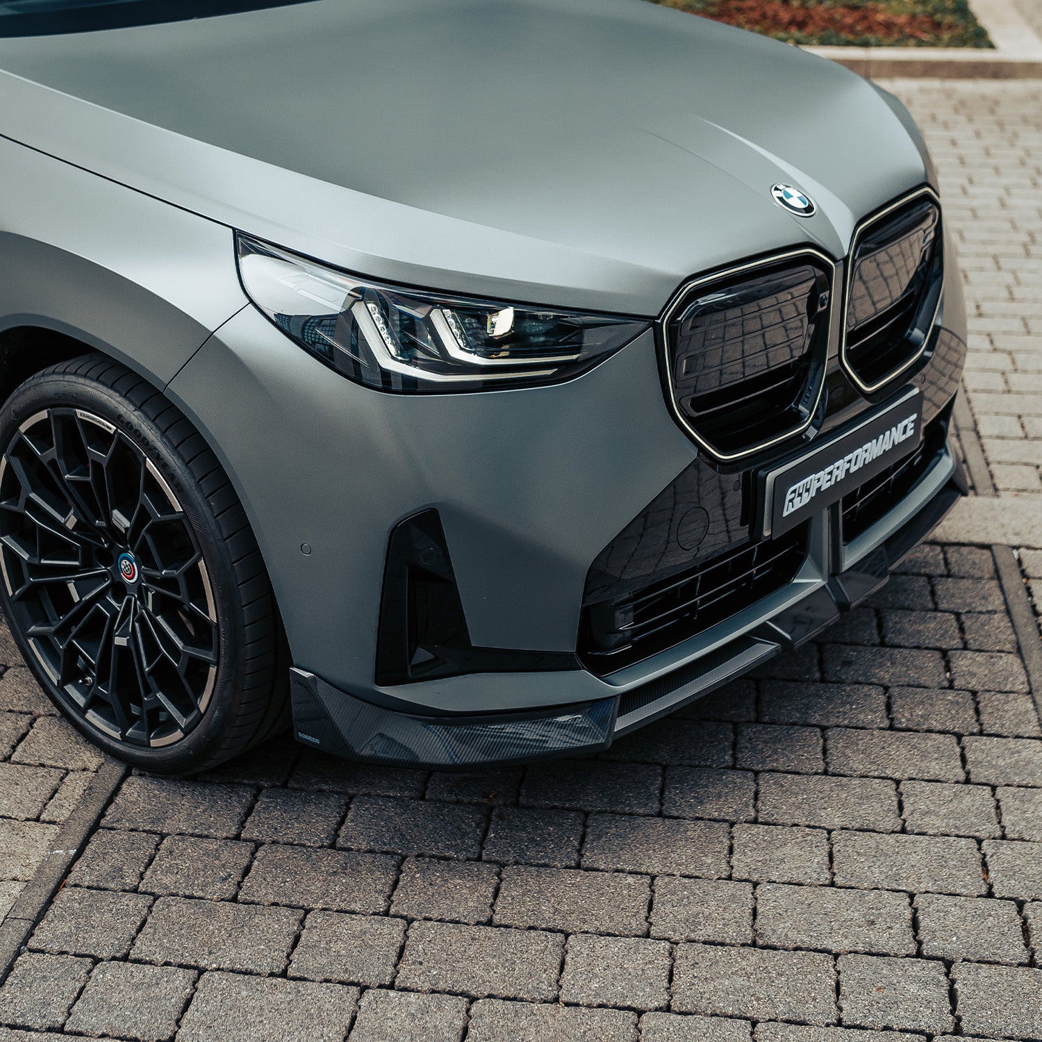SooQoo BMW G45 X3 Front Splitter In Gloss Carbon Fibre