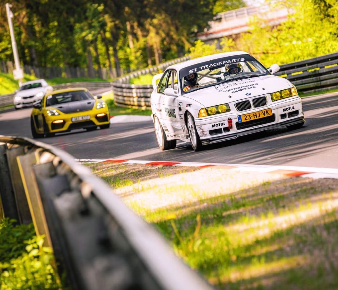 ST Trackparts BMW E36 Brake Cooling Kit (Fog lights)