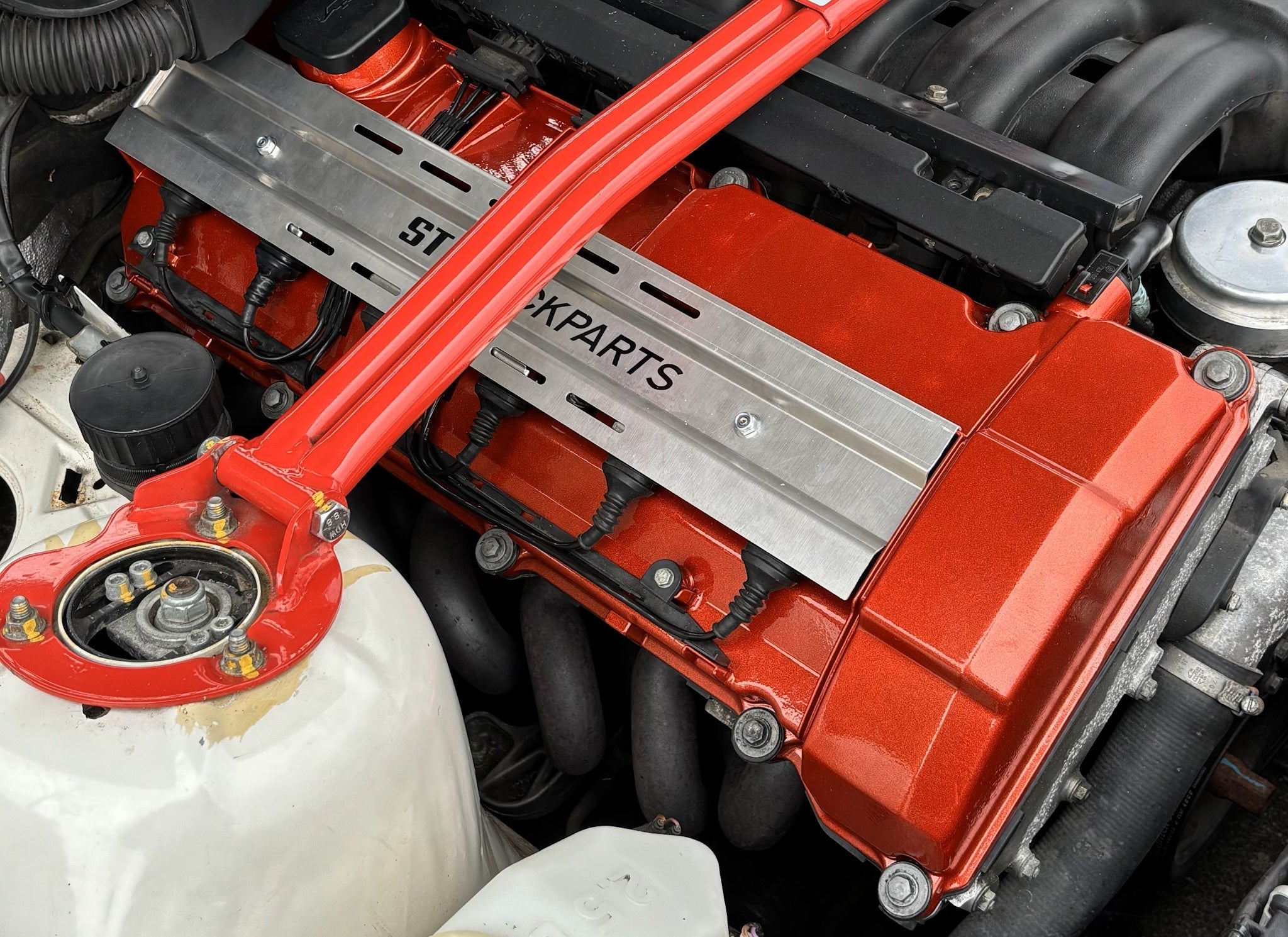 ST Trackparts BMW E36 Coil pack cover (M50/M52)