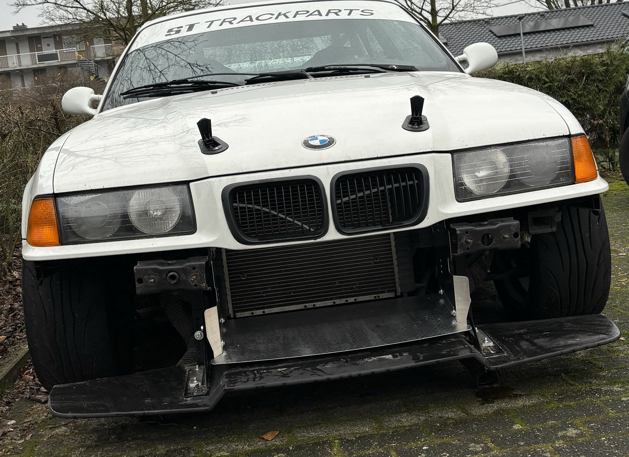 ST Trackparts BMW E36 Radiator Shroud