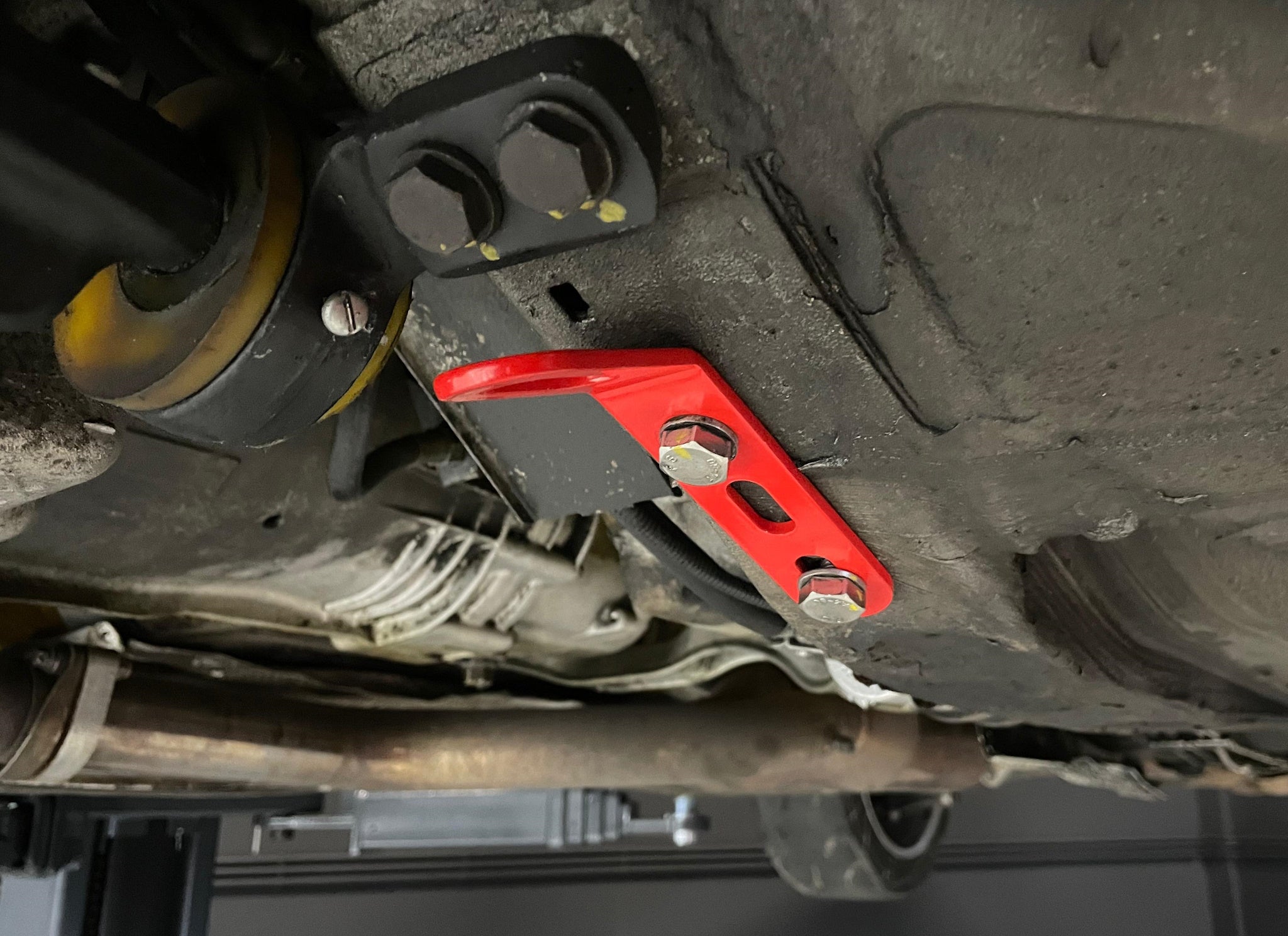 ST Trackparts BMW E36 Tie-Down Brackets Hooks