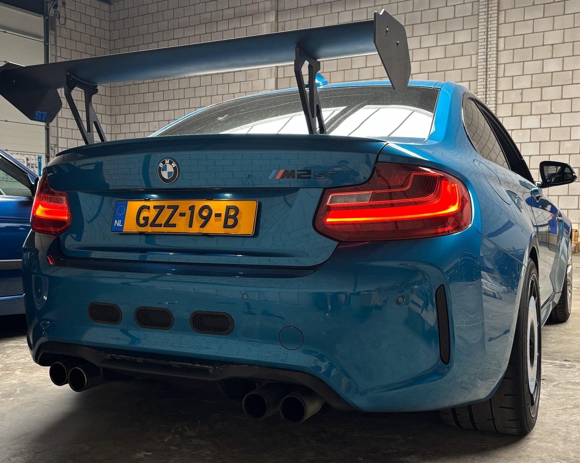 ST Trackparts BMW E46/E9X/F8X/G8X Universal Speedholes Stencil and Mesh 50mm