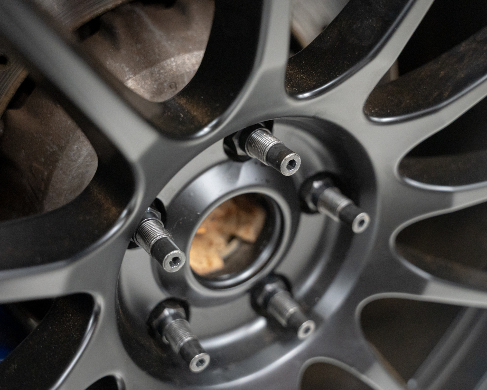 ST Trackparts BMW F80/F82/F87/G8X Motorsport Wheel Studs Conversion Kit M14x1.25