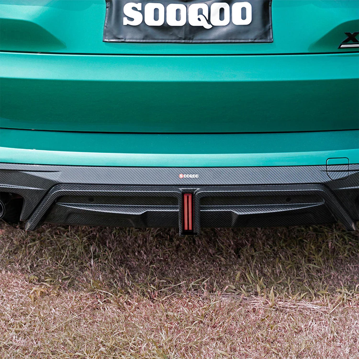 SooQoo BMW F95 X5M LCI Carbon Fibre Rear Diffuser