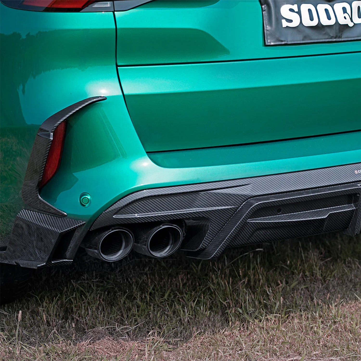 SooQoo BMW F95 X5M LCI Carbon Fibre Rear Diffuser