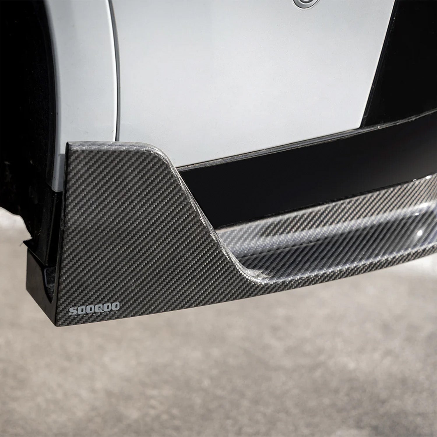 SooQoo X3M & X4M LCI SQ‑B Gloss Carbon Fibre Front Lip