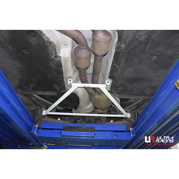 Ultra Racing BMW 1 Series (E82) Rear Lower Brace URCN-RL4-2113