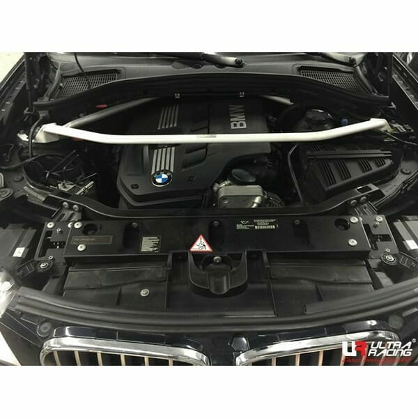 Ultra Racing BMW F25 (X3) 2.0D 11-17/F26 X4 3.0T 14-18/F26 X4 M40i 3.0TT 15-18 4WD UltraRacing 2-Point Front Upper Strutbar (2888) URTW-TW2-2888