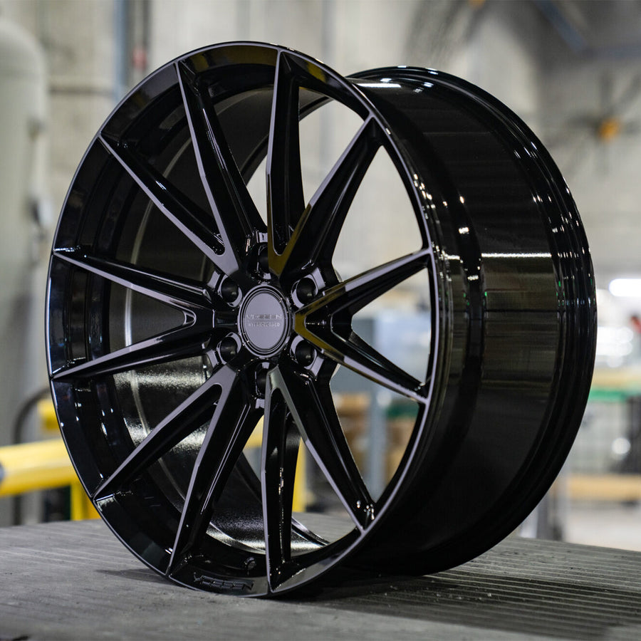 Vossen HFX-2 Forged Alloy Wheels In Gloss Black (6-Lug)