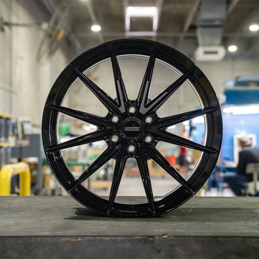 Vossen HFX-2 Forged Alloy Wheels In Gloss Black (6-Lug)