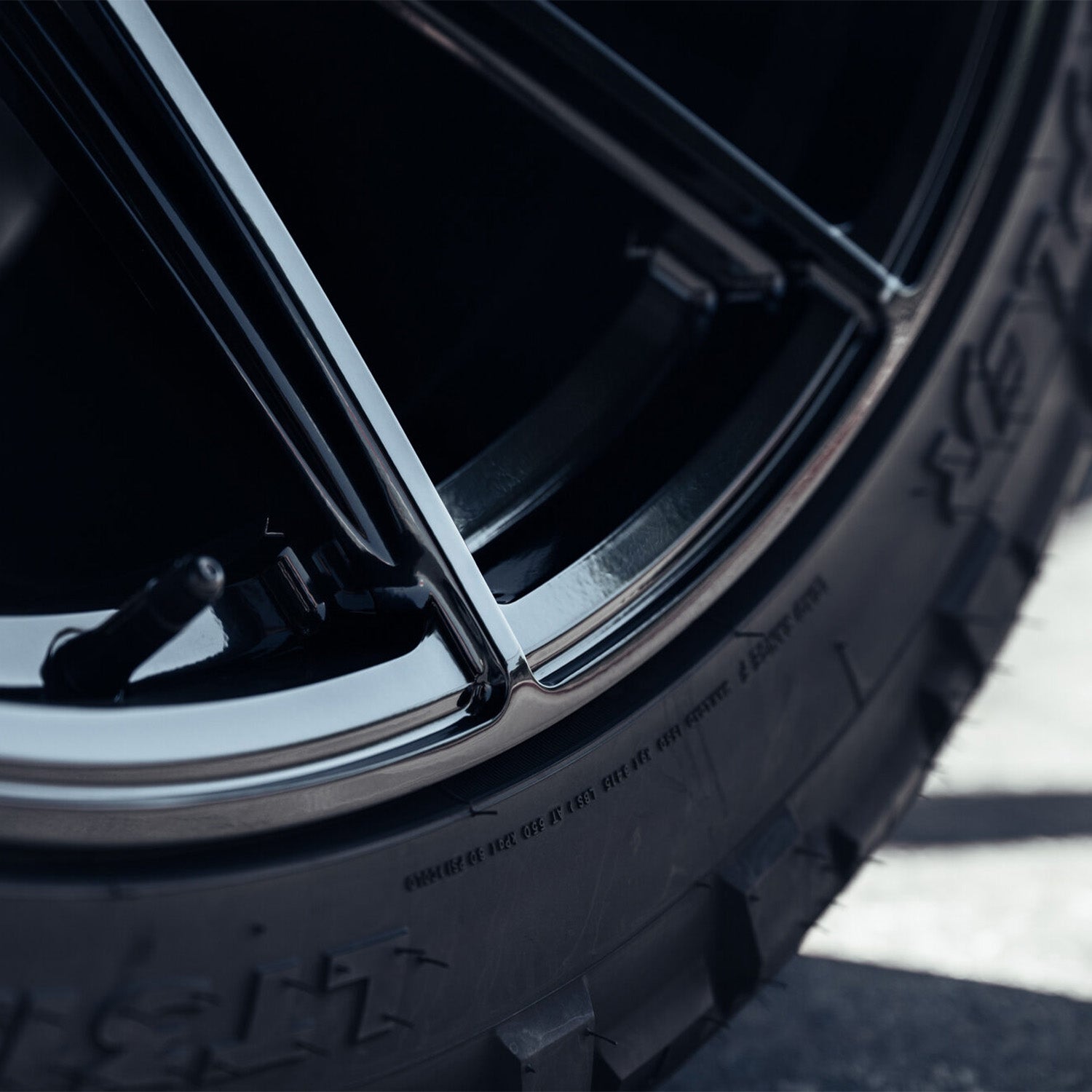 Vossen VFX-01 Forged Alloy Wheels In Gloss Black