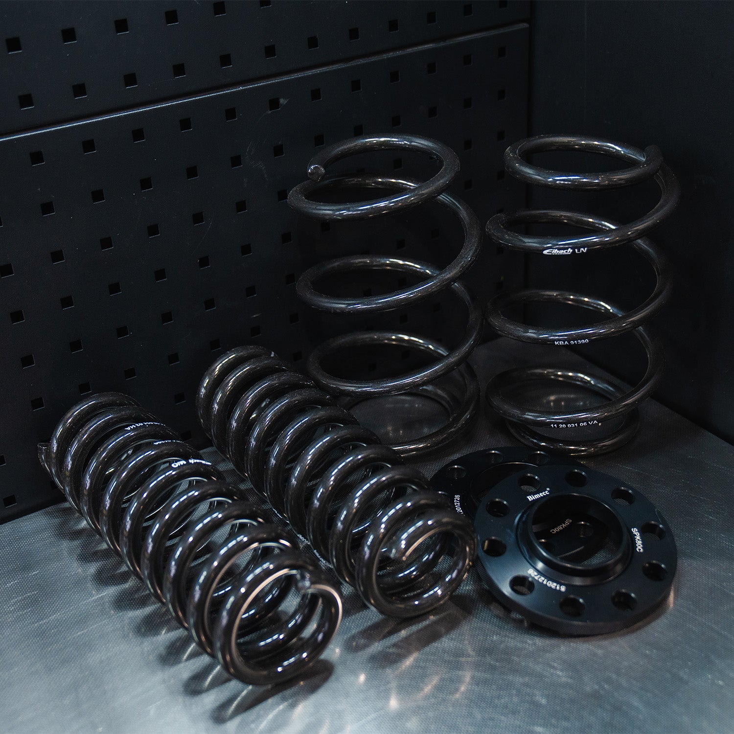 R44 BMW BMW F30 330, 335 & 340 xDrive Saloon Complete Suspension Stance Kit