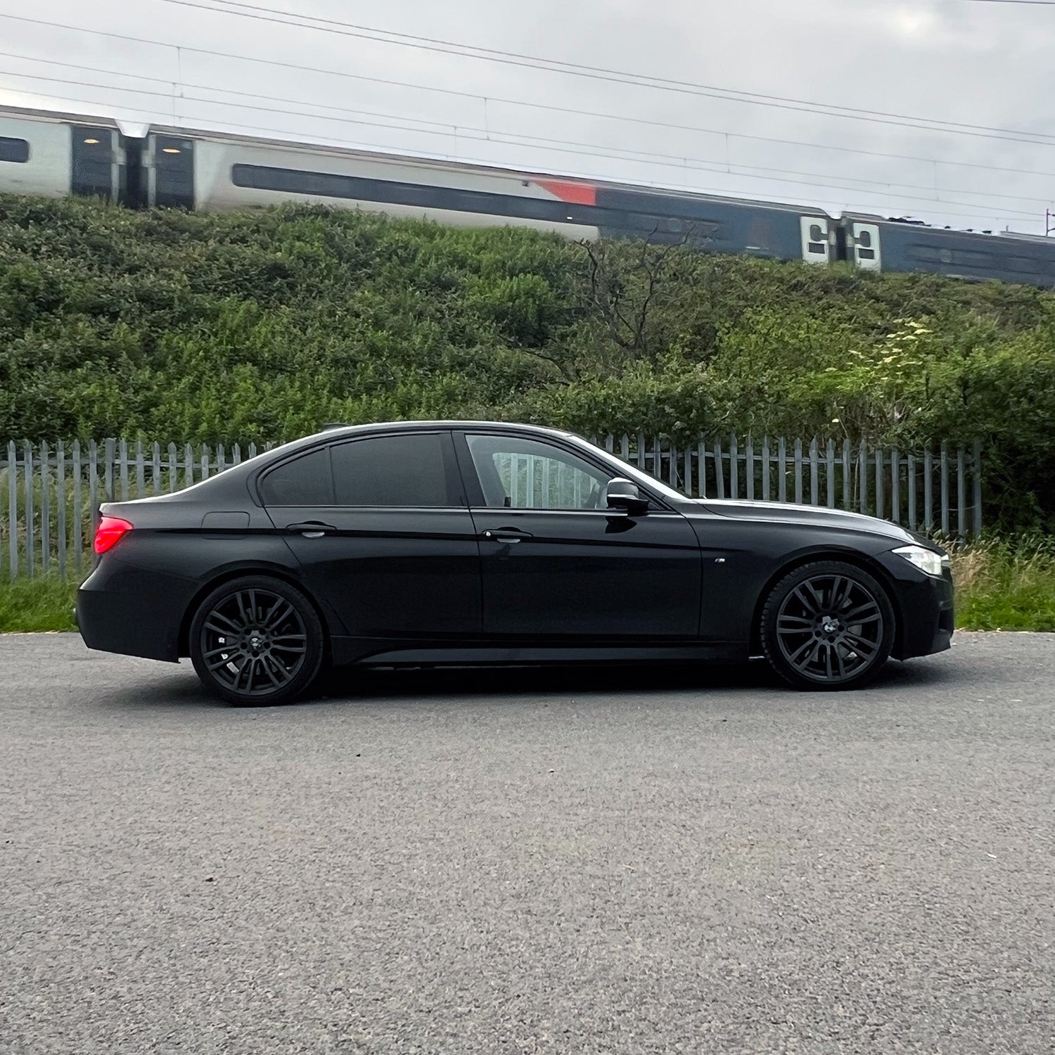 R44 BMW BMW F30 330, 335 & 340 xDrive Saloon Complete Suspension Stance Kit