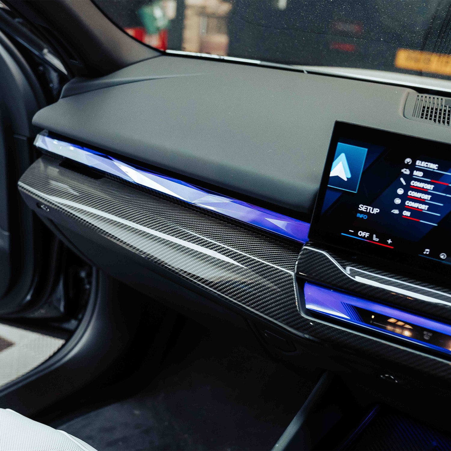 SHFT BMW G90/G99 M5 & G60/G61 5 Series Interior Dashboard Overlay In Gloss Carbon Fibre