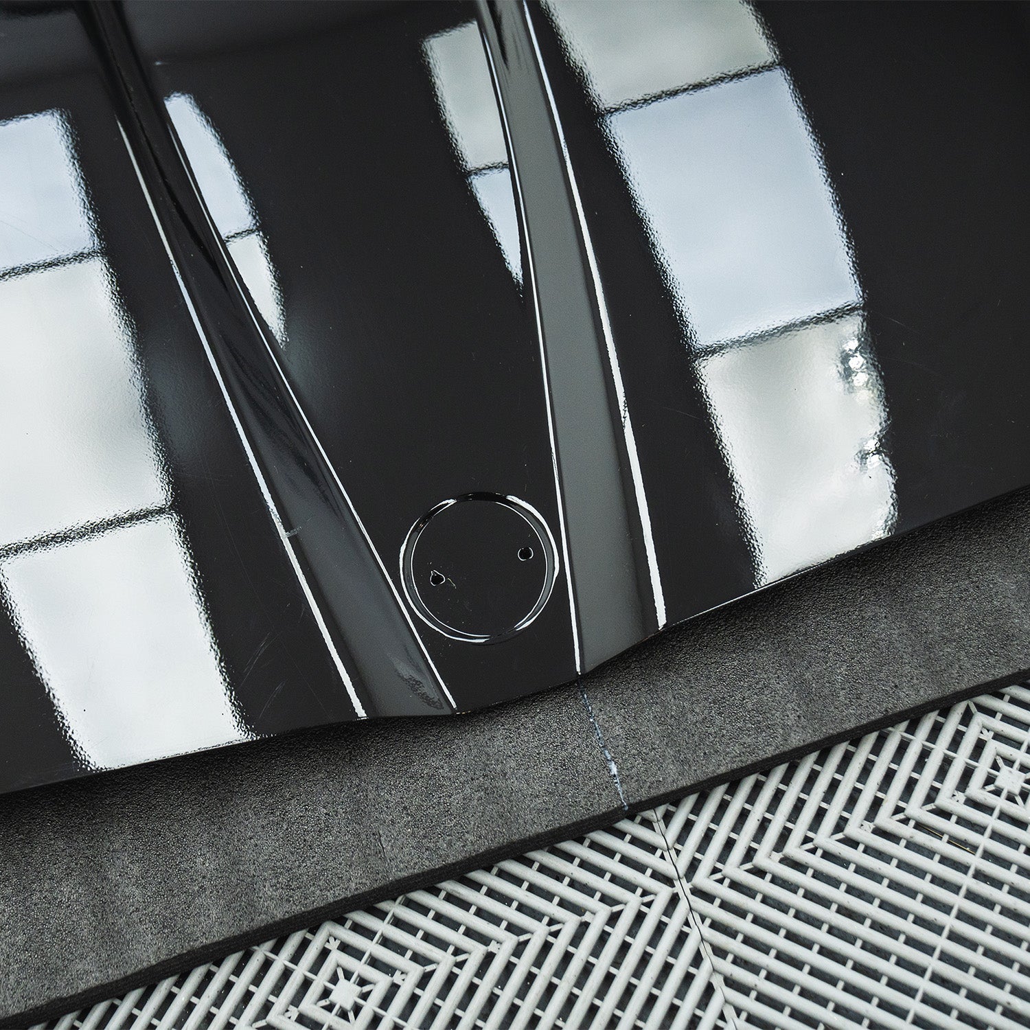 SooQoo BMW G90 & G99 M5 Vented Hood In Gloss Black Painted Pre Preg Carbon Fibre