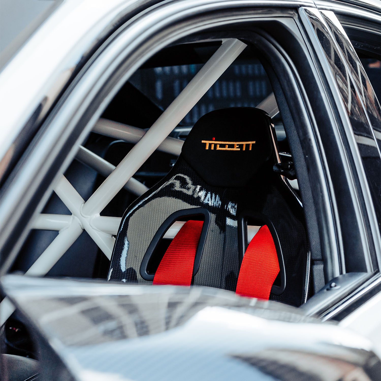 Tillett B10 Racing Seat In Carbon Fibre Fitted